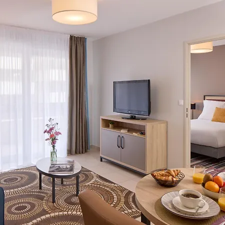 Zenitude Hôtel-résidences Prestige 3* Perpignano
