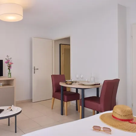 Zenitude Hôtel-résidences Prestige 3*